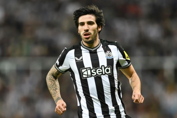 托纳利遭国际足联全球禁赛职业生涯或告终