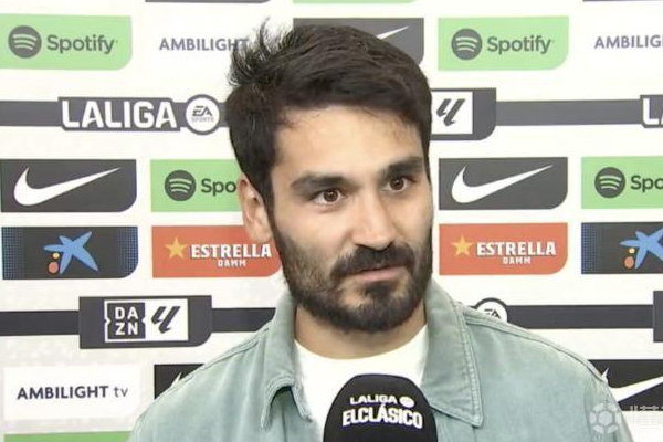 京多安批评巴萨队友态度后哈维将重视其观点