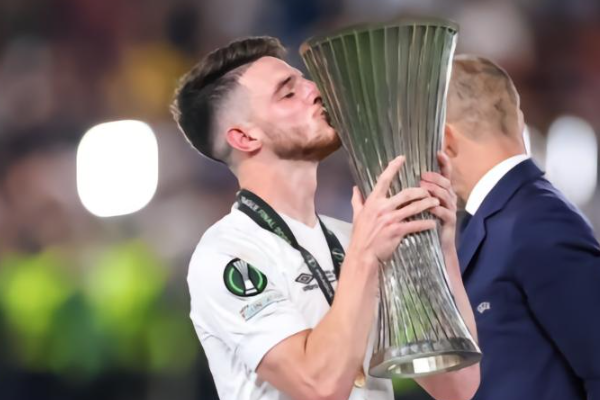 阿尔特塔期待赖斯回归：阿森纳击败西汉姆联并掌控联赛杯战局