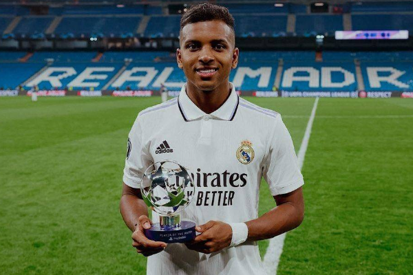 罗德里戈与皇马续约至2028年后采访发言感激莫德里奇在困境中的支持