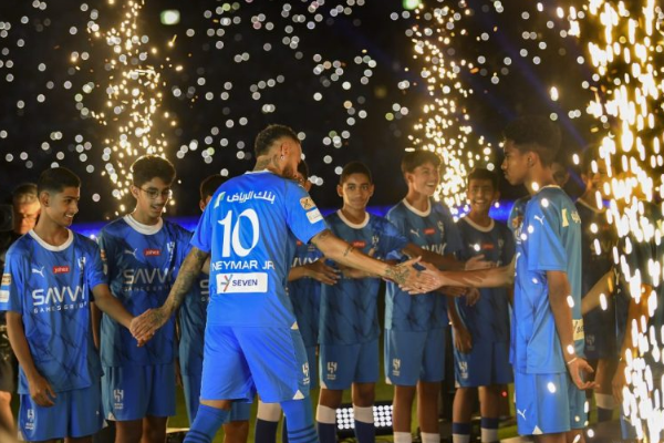 内马尔在利雅得的球衣号码是多少？