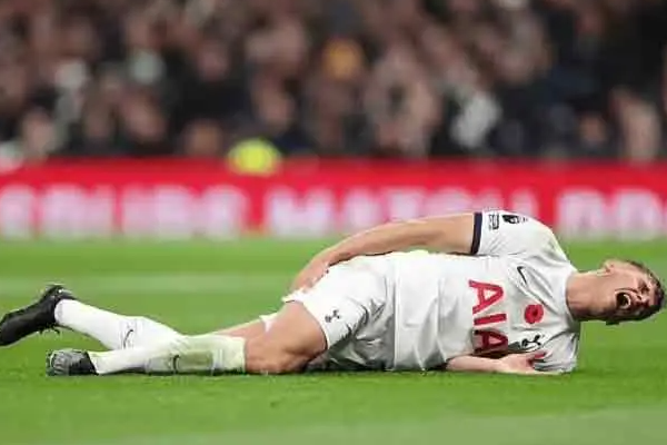 范德文受伤加剧热刺后防困境并且短期内难望复出