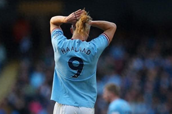 卡拉格认为哈兰德难以夺得金球奖的主要原因是国家队实力