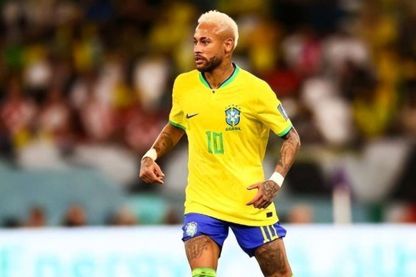 足坛过人技术最强的球员是谁？