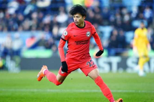 如何评价三笘薰的球技？