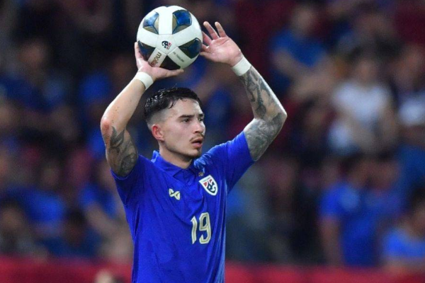 泰国队主场1比2输给中国后评论员点名球员表现