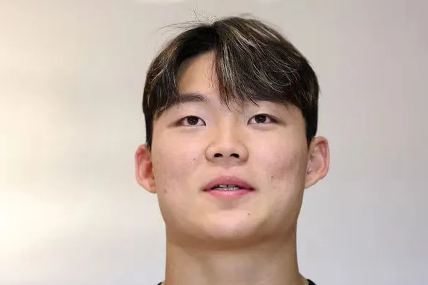 进球渴望！韩国国脚吴贤揆对中国队表达信心