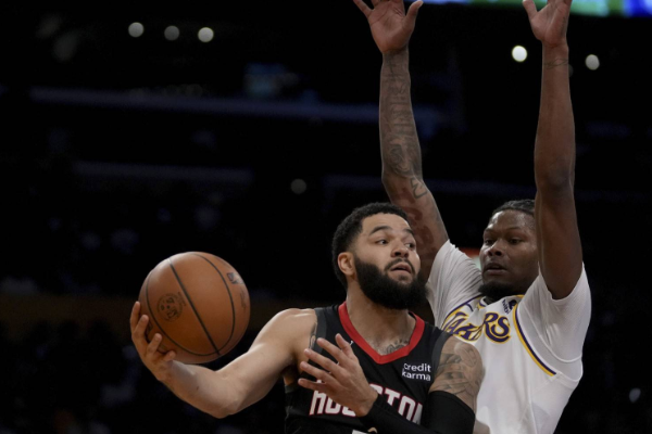 NBA火箭遭遇两连败失误率飙升