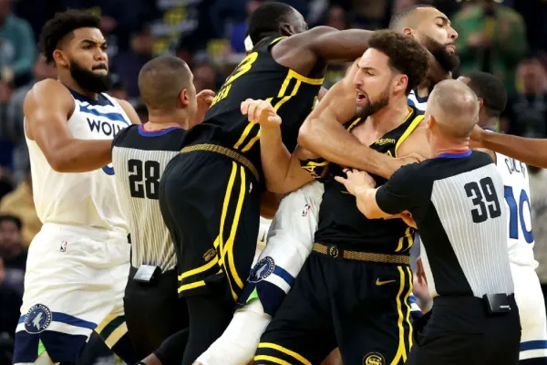 德雷蒙德-格林分享成功秘诀：打篮球的方式引领我走向巅峰！