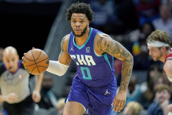 黄蜂遭遇魔术逆袭：迈尔斯-布里奇斯出色发挥成亮点