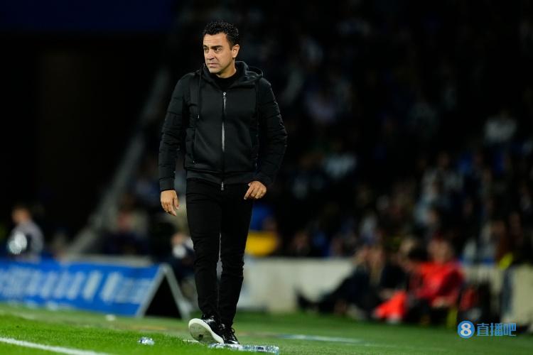 西班牙节目主持人怒批巴萨主帅哈维：球队表现和成绩两不靠谱