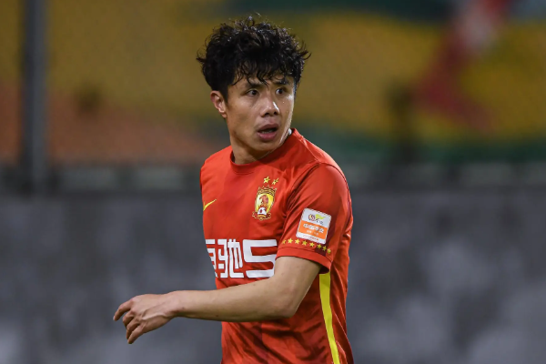 蒿俊闵婚变！前国脚妻子揭露婚姻中现第三者