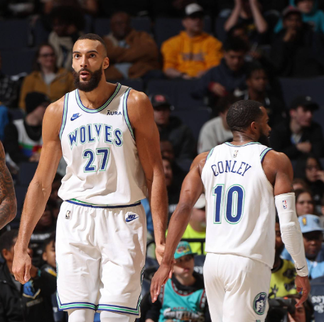 麦克丹尼尔斯回归备战森林狼客战鹈鹕