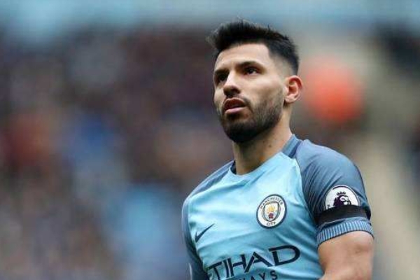 阿根廷的主力中锋是谁？