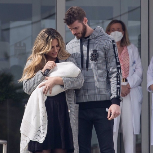 德赫亚的妻子是谁？