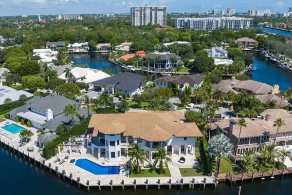 梅西搬入邻家后房产增值2500万美元