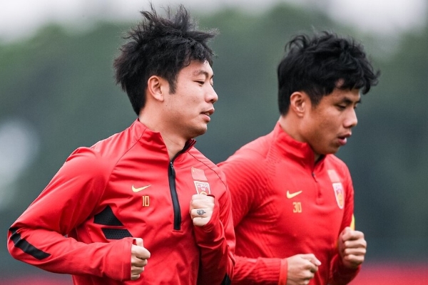 蒿俊闵和张稀哲为什么没进国家队？