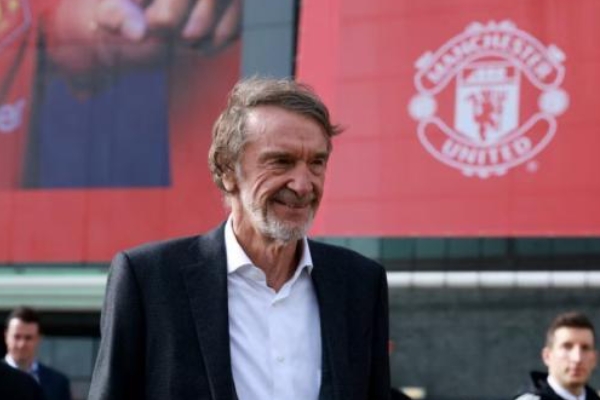 曼联和拉特克利夫达成协议确认收购俱乐部25%股份