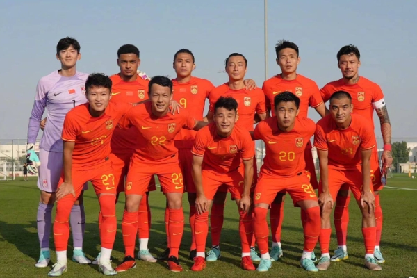 林良铭梅开二度助中国国足5:1战胜地区体育