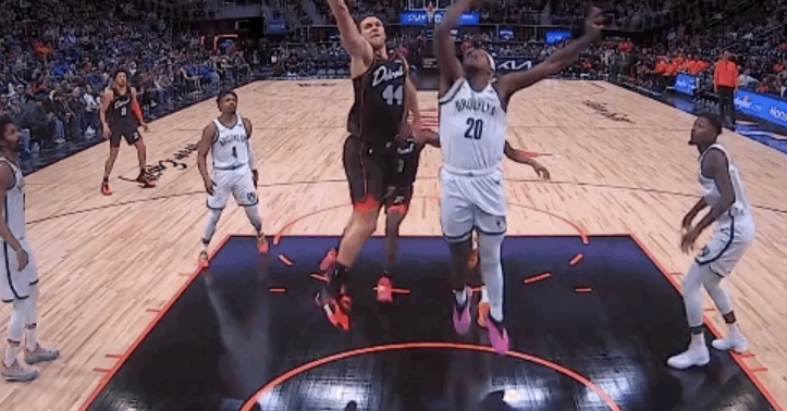 活塞26连败追平NBA历史最长连败纪录