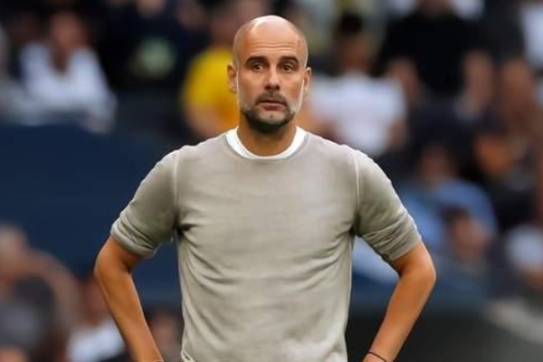 曼城客场击败埃弗顿后斯通斯伤退