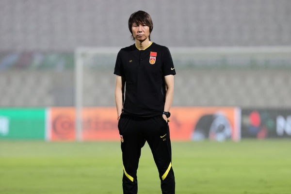 李铁的执教成绩如何？