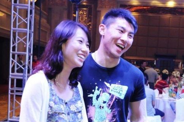 于汉超的妻子是谁？