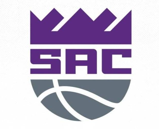 国王球员穆雷因臀部受伤退赛