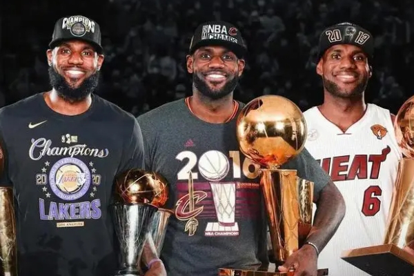 詹姆斯的四个总冠军中哪一个是最难得的？