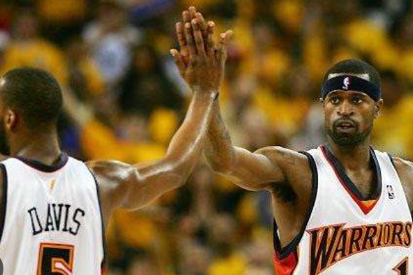 NBA中的黑八是什么意思？