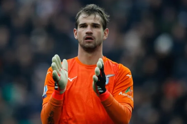 曼联密切关注拉齐奥门将普罗维德尔