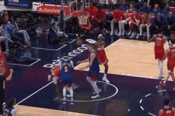 约基奇大爆发34+9+8助掘金客胜奇才