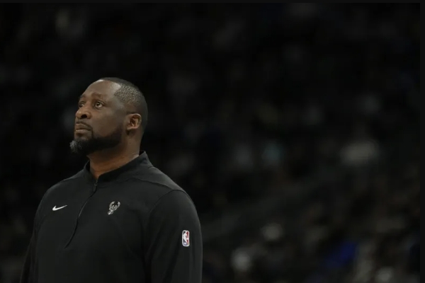 雄鹿主帅格里芬主教练下课