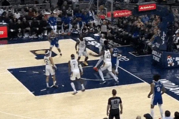 恩比德倒地受伤！76人对步行者比赛悬念待解