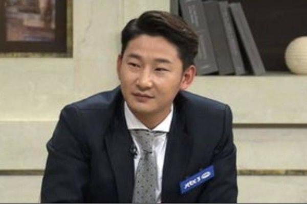 韩国队亚洲杯小组赛后备人李天秀直指主帅克林斯曼