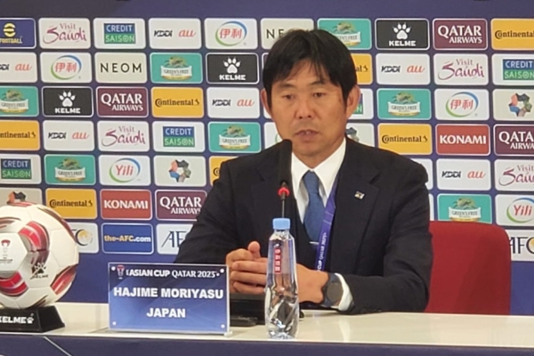 日本亚洲杯惨遭淘汰后球迷要求解雇主帅森保一