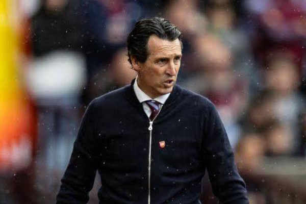 奥纳纳8次扑救助曼联客场2-1逆转维拉