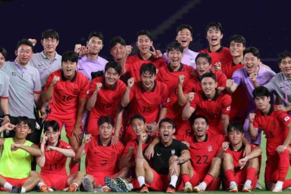 杭州亚洲运动会足球赛冠军是谁？