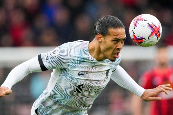 利物浦中卫范迪克和科纳特：英超对抗之王者