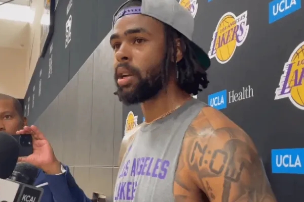 丹吉洛-拉塞尔:詹姆斯和戴维斯是湖人领袖