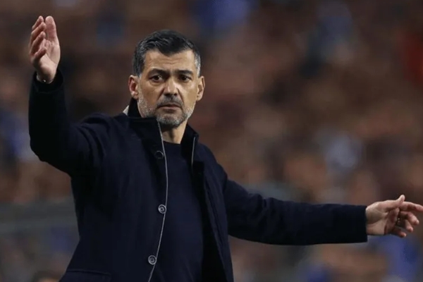 波尔图主帅孔塞桑赛后接受采访：球队完美实现比赛战术计划