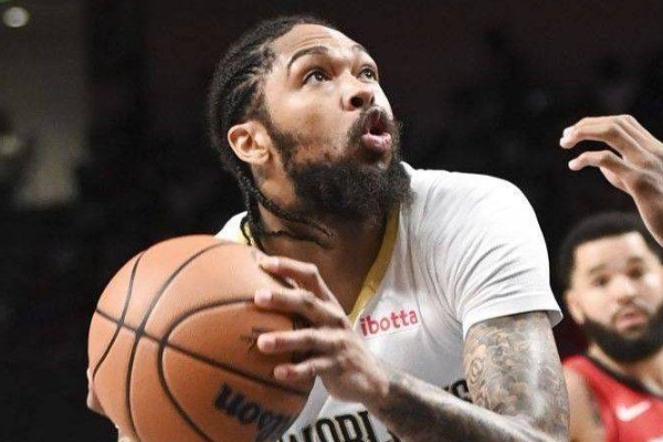 英格拉姆因病缺席鹈鹕对战火箭比赛