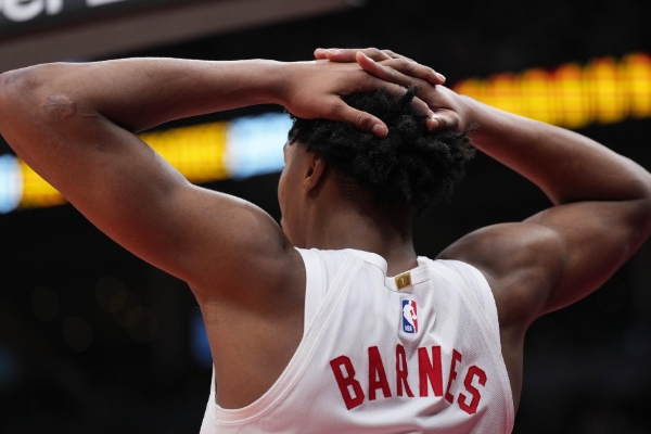 勇士遭遇巴恩斯手指重伤全场无法回归