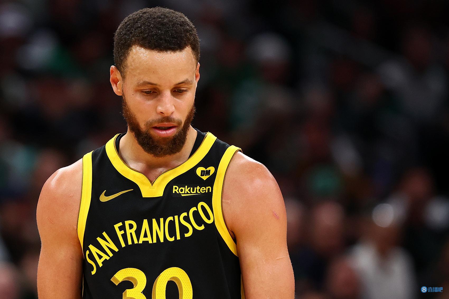 库里乏力勇士遭受惨败