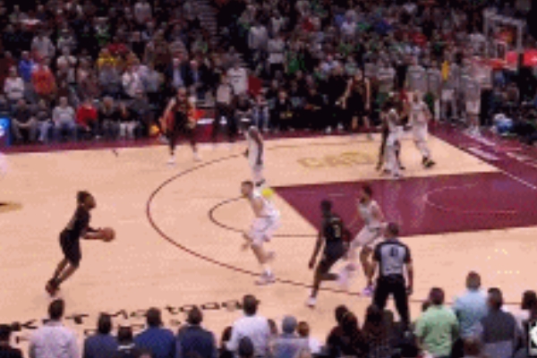 骑士历史性大逆转！迪恩-韦德终节爆砍20分领衔