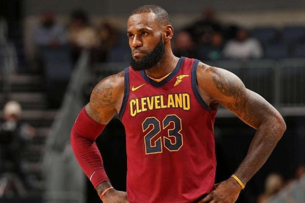 2010年的骑士为什么没能夺得总冠军？