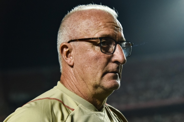 埃德森、马尔基尼奥斯、马丁内利因伤退出巴西国家队名单