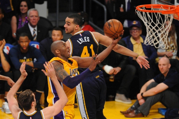 科比退役之战是哪一场？