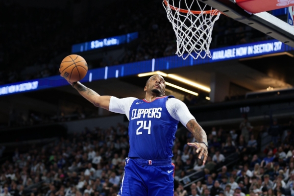 快船替补鲍威尔50次替补上双成为联盟第一