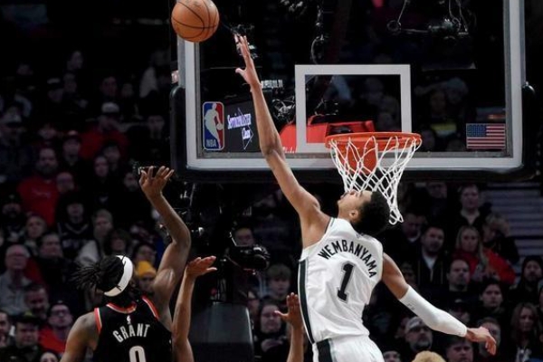 马刺新秀文班亚马单赛季200盖帽创下历史纪录